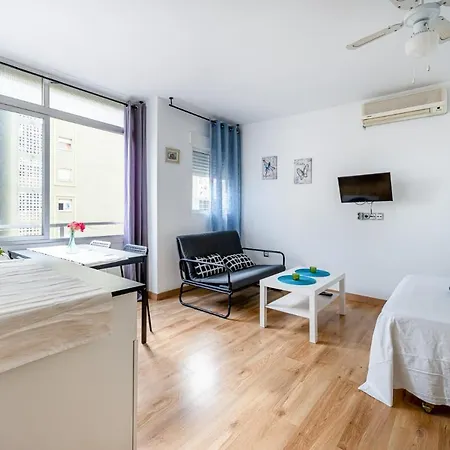 Solaz-andaluz Center By Namaste Elite דירה טורמולינוס